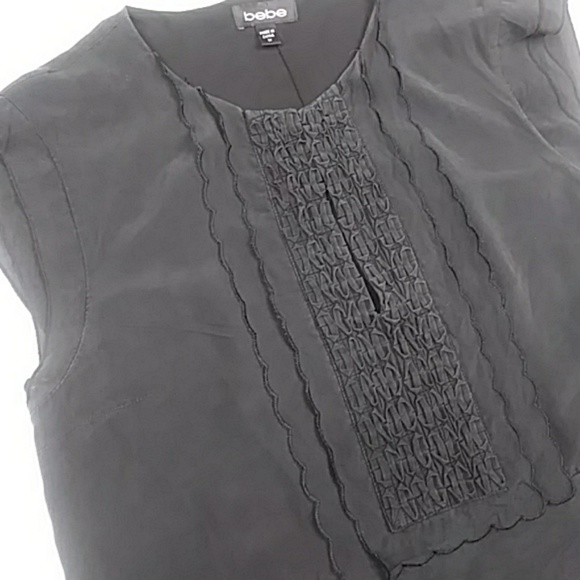 bebe Tops - Bebe Silk Scalloped Ruffle Cap Sleeve Top